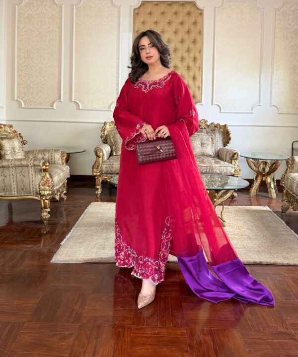 Red zinia kaftan